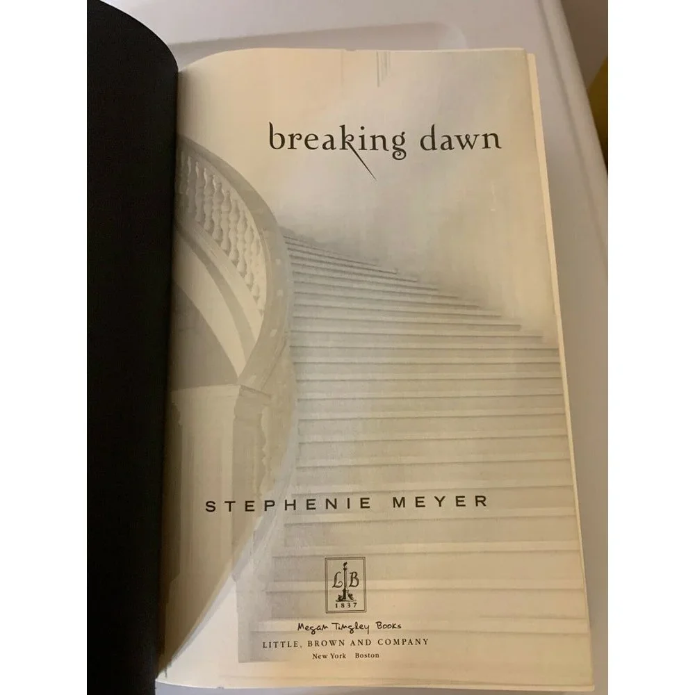 Breaking‎ Dawn, Book One, Bella, By Stephanie Meyer 2008 1st Edition